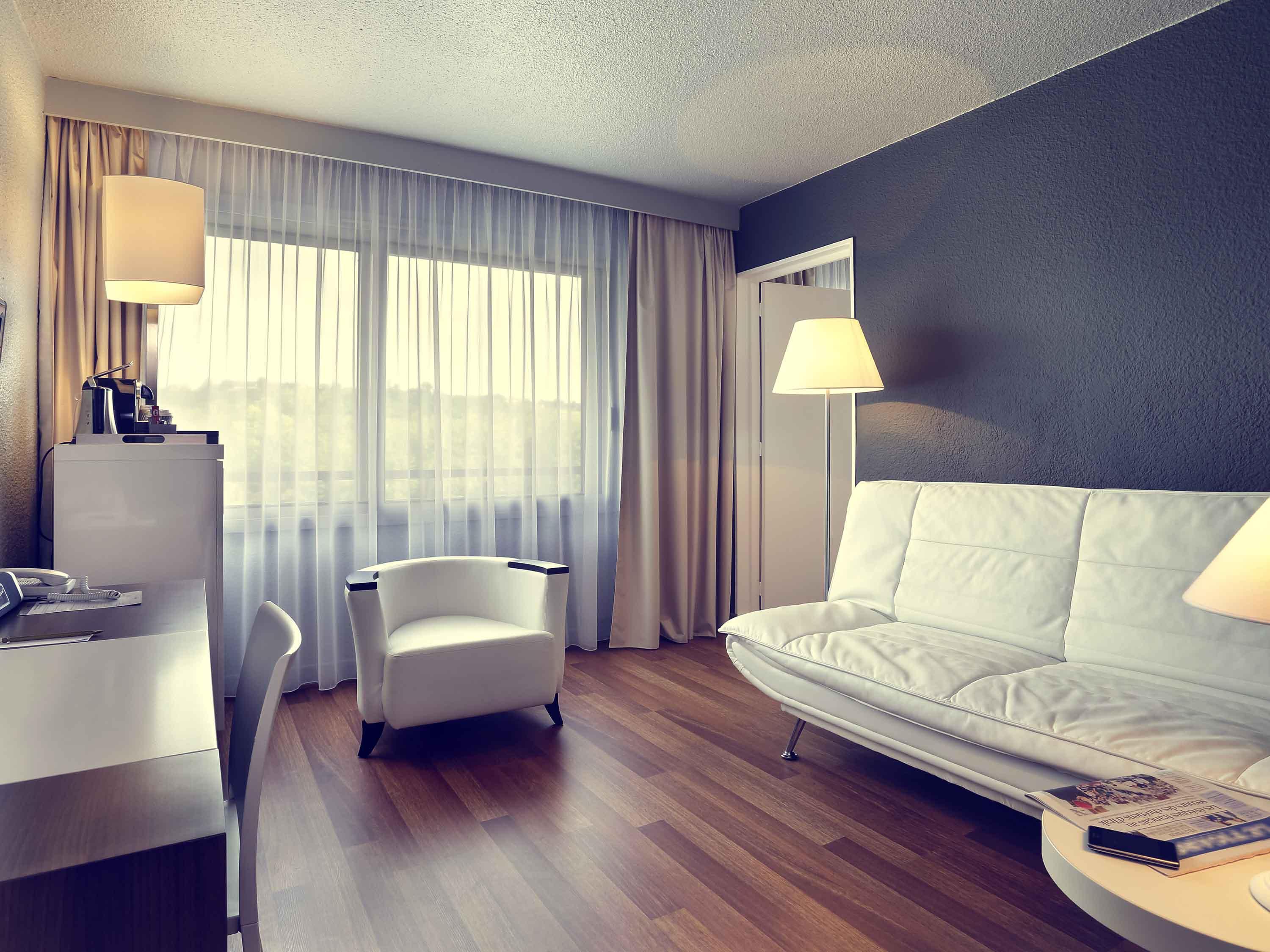 Mercure Brive Ussac Bagian luar foto