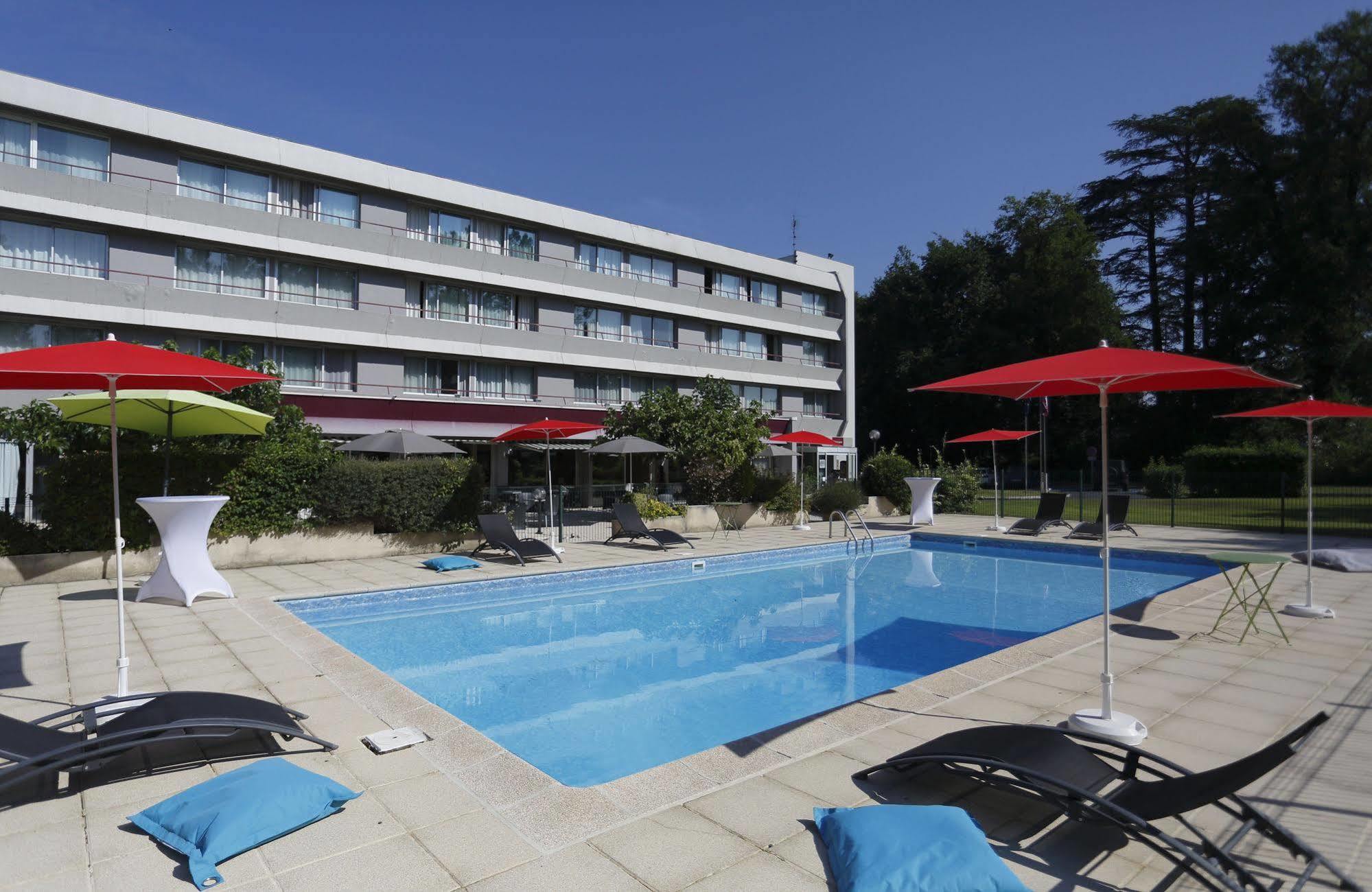 Mercure Brive Ussac Bagian luar foto