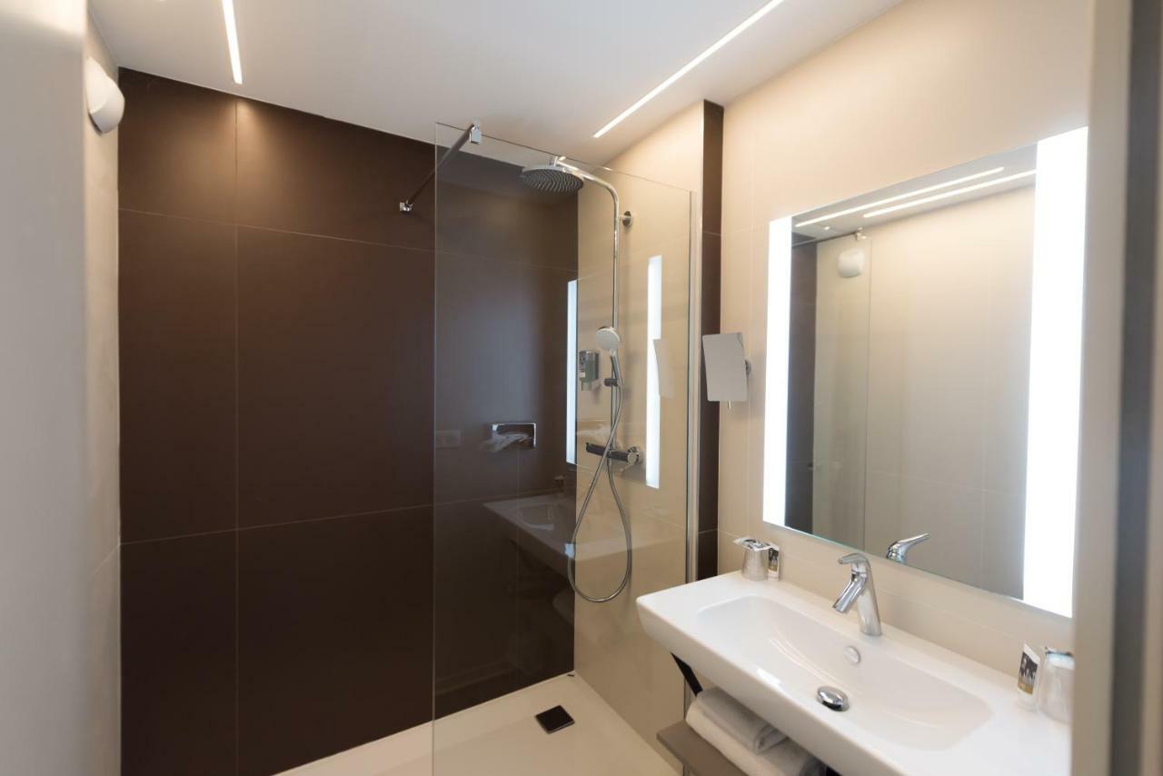 Mercure Brive Ussac Bagian luar foto